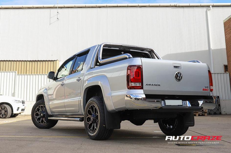VOLKSWAGEN AMAROK REPLAY GLOSS BLACK MACHINED DARK TINT